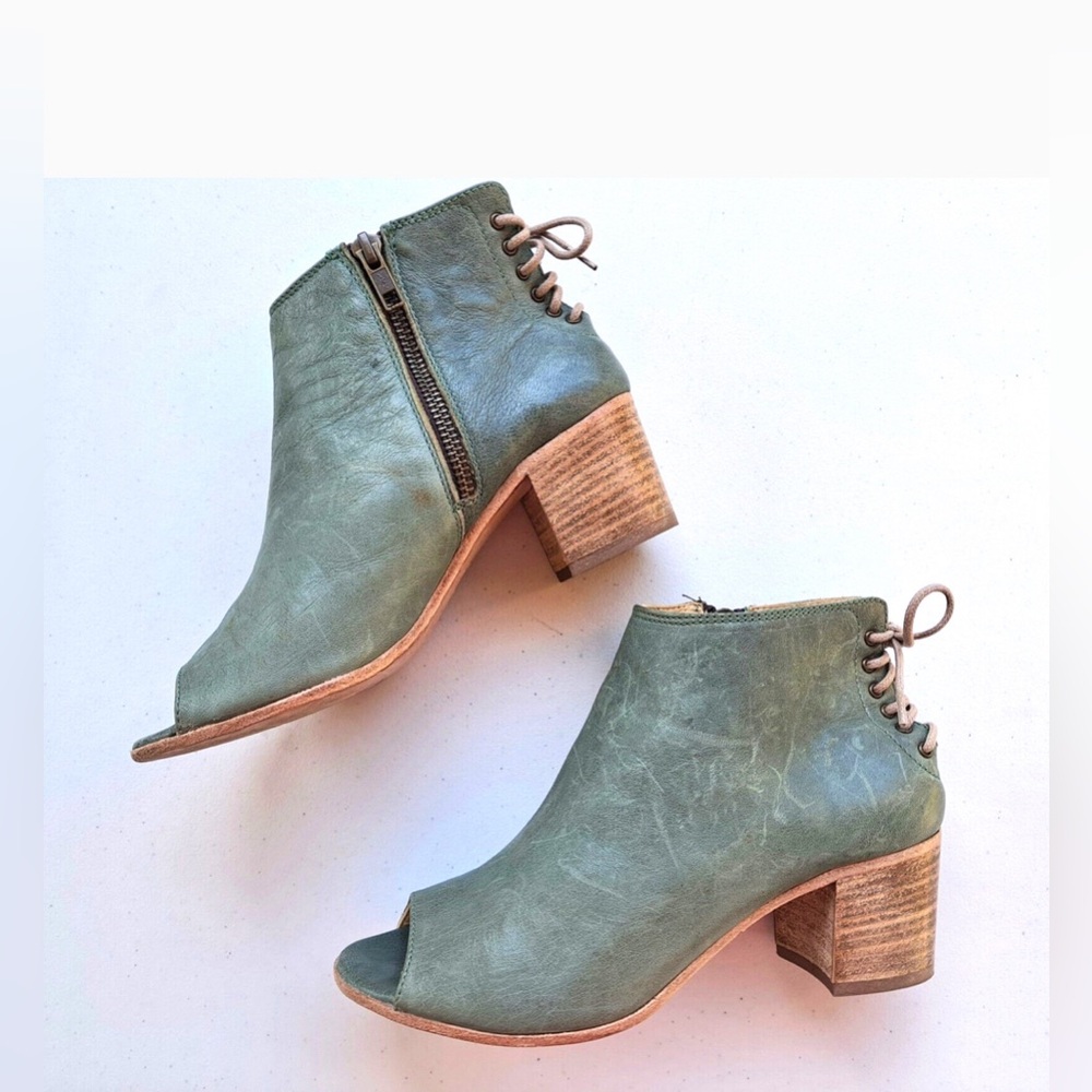 Lemaré Booties - Picture 2 of 4
